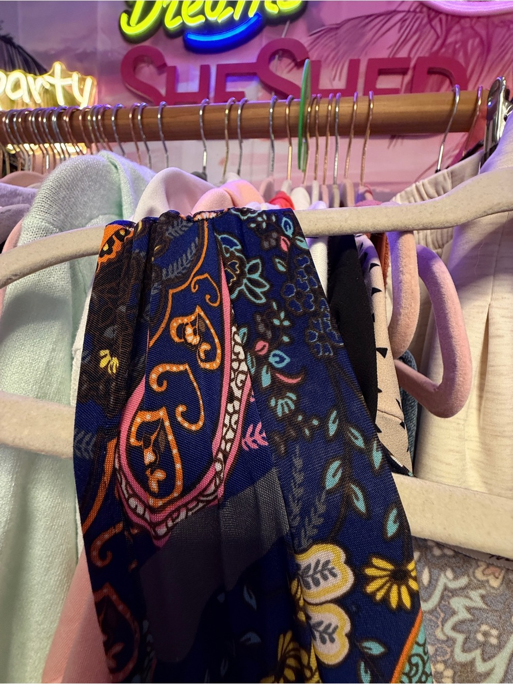 Sleeveless Navy Blue Paisley Maxi Dress - Picture 4 of 7